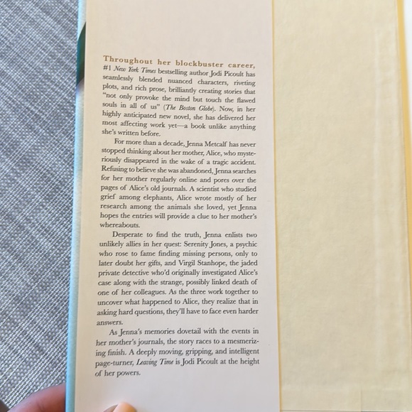Leaving Time - Jodi Picoult - Picture 2 of 2